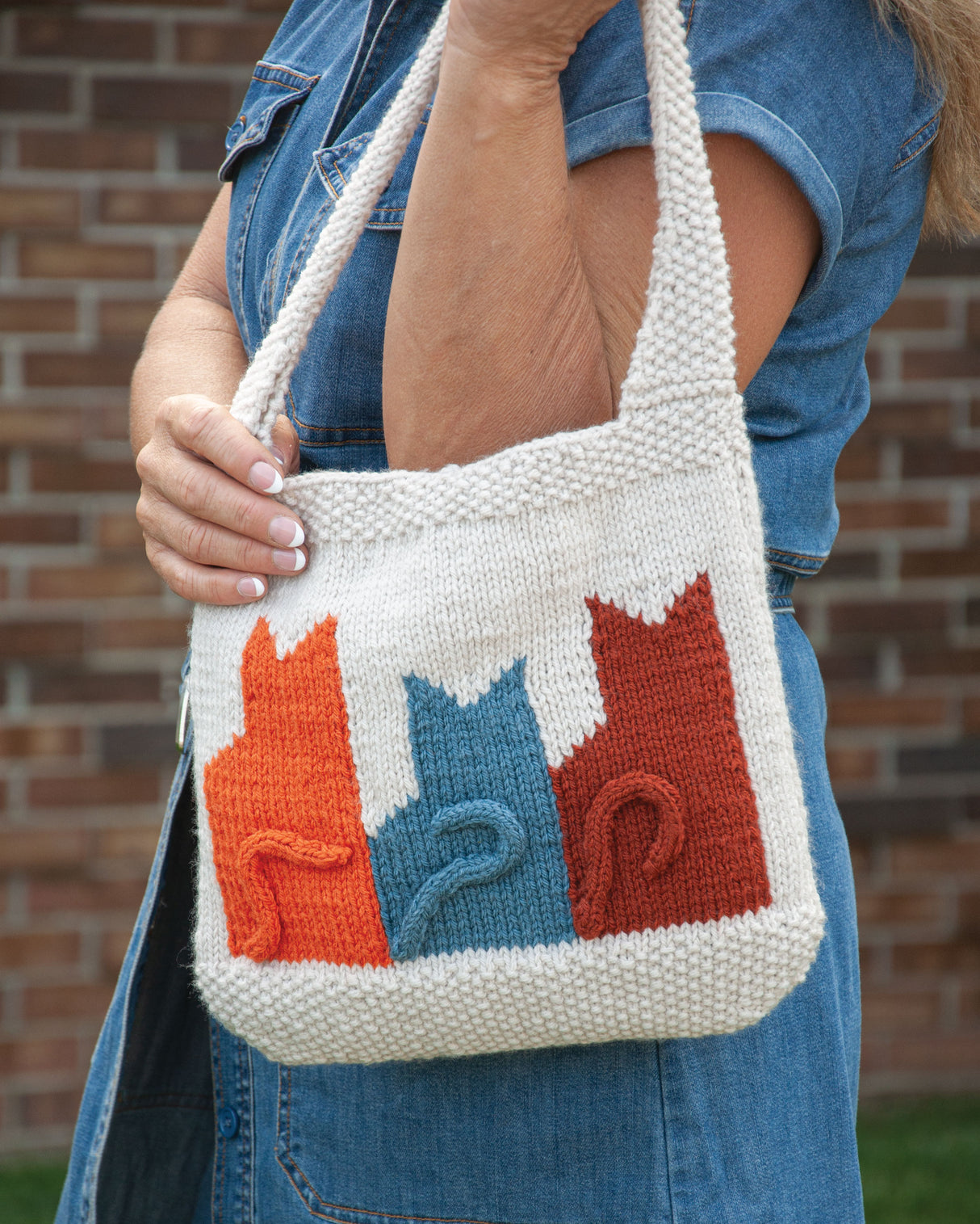 Cat Lover's Knit Bag