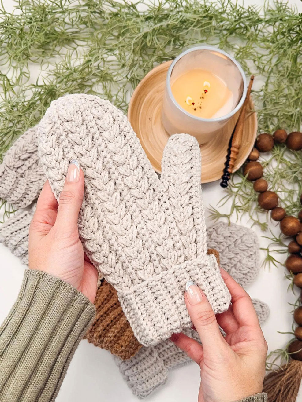 Winter Wheat Flat Crochet Mittens