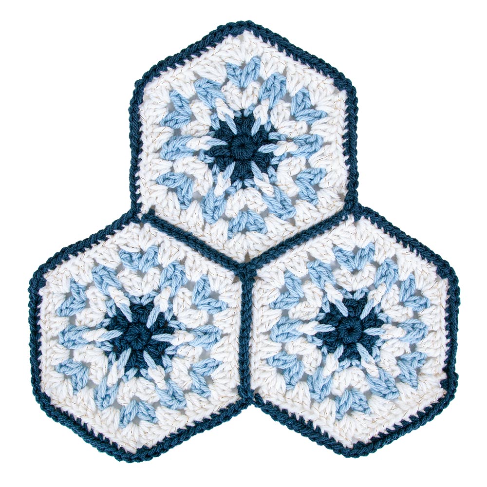 Falda rústica del árbol del copo de nieve