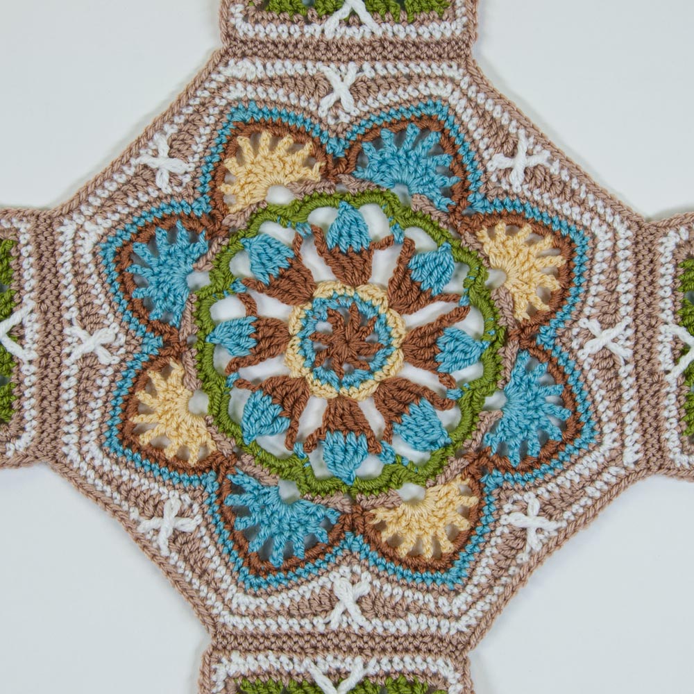 Persian Mellowspun Throw DK) Maxim Tiles (Mary