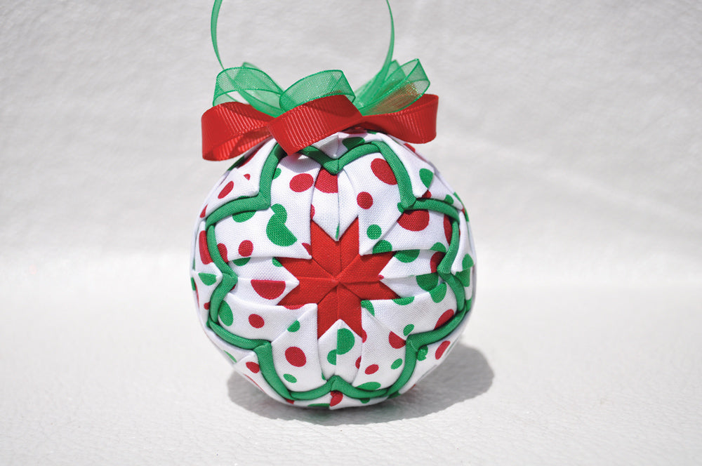 Jolly Dots Quilted Ornament Kit