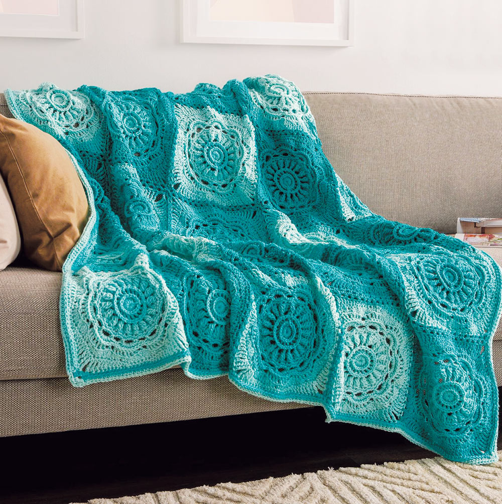 Floral Beauty Throw – Mary Maxim