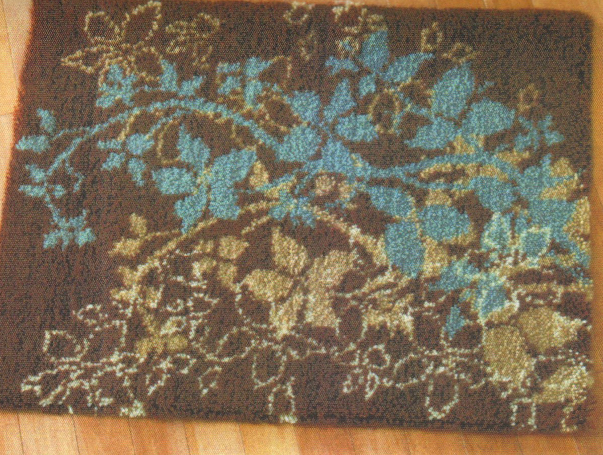 Patrón de alfombra de follaje elegante