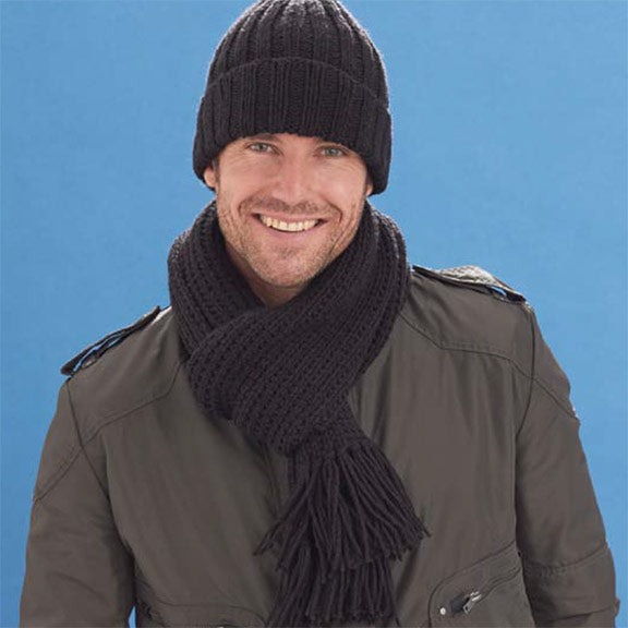 Free Men Hat and Scarf Pattern