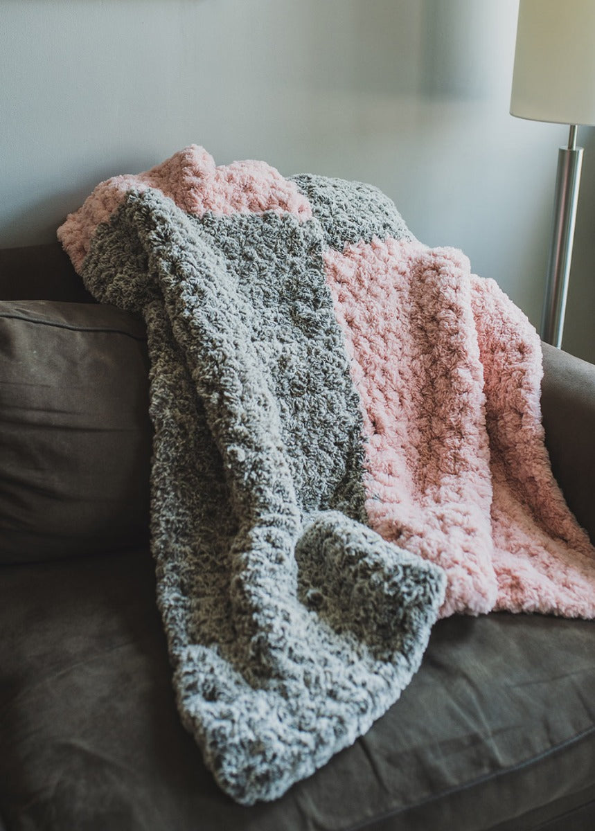 Free Cozy Statement Afghan Pattern